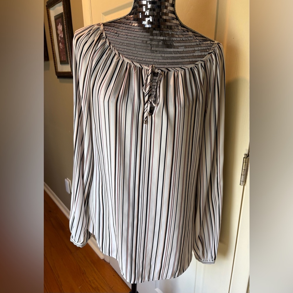 Chic White House Black Market Striped Blouse